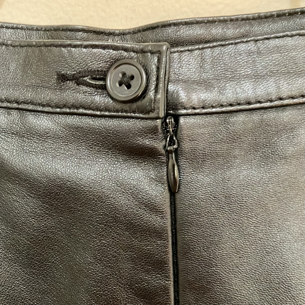 Jaclyn Smith Vintage Leather Skirt - Picture 3 of 10